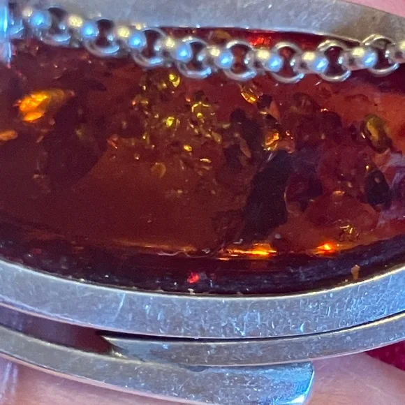 STERLING SILVER BALTIC AMBER PENDANT AND CHAIN - Picture 2 of 9